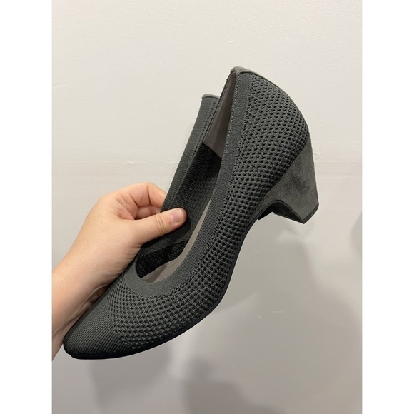 Eileen Fisher Kiss Stretch Sock Knit Pump in Graphite Grey Fabric Size 10 - Picture 4 of 10